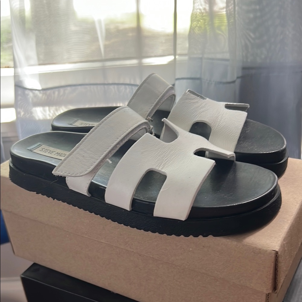 Women’s Steve Madden Mayven Slide Sandals size 8.5 🐝